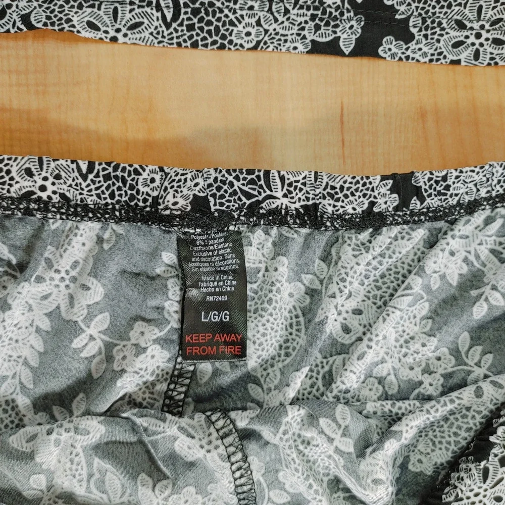 Rene Rofe Sleepwear Women's Black White Floral Robe Kimono Shorts Set‎ Size L